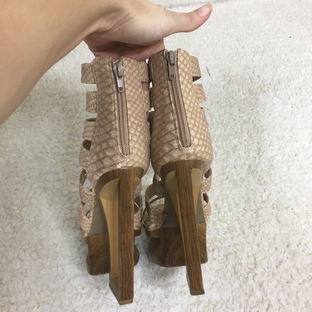 Beau + Ashe Ceyda Snakeskin Wooden Abstract Shoes - Picture 8 of 8